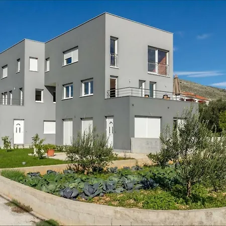 Casa Llena